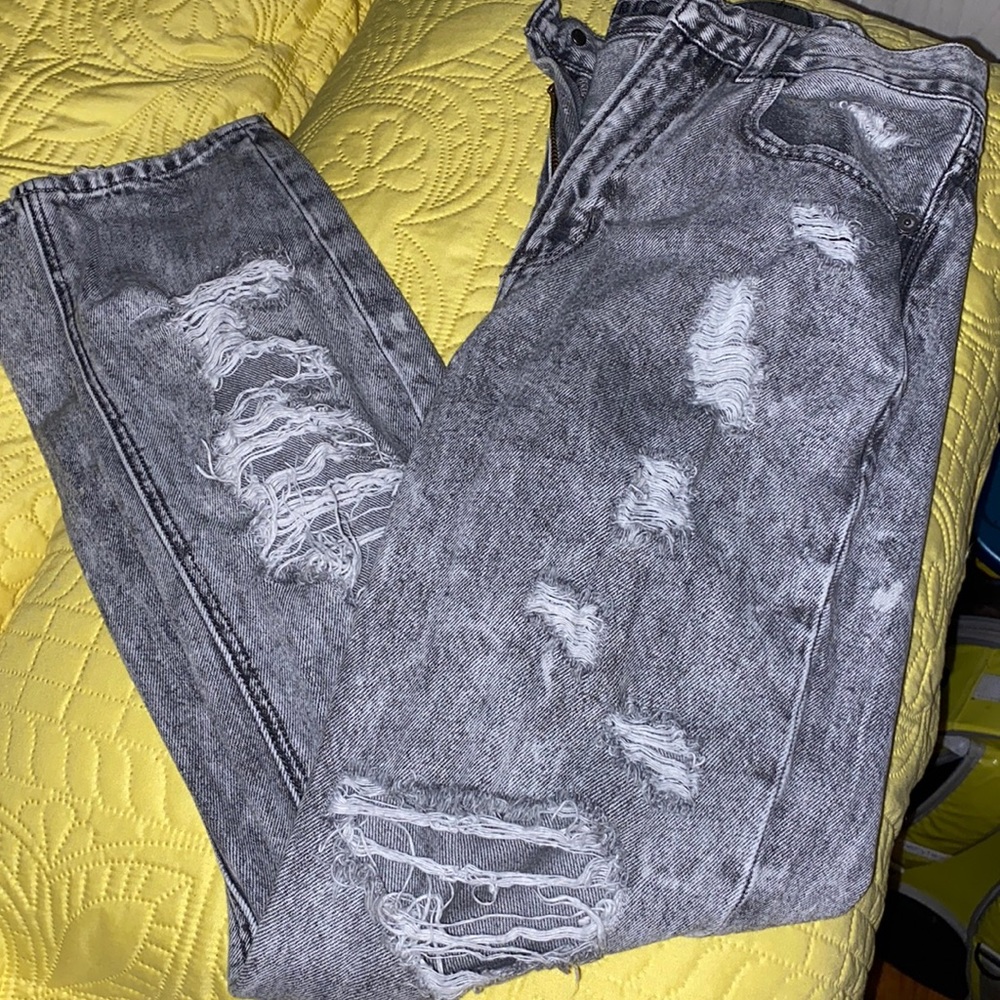 American eagle mom jeans